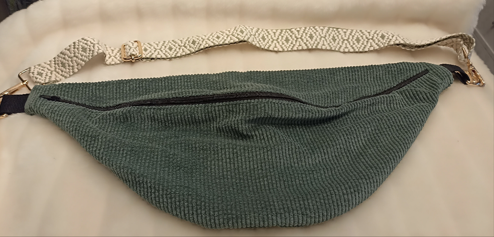Sac banane XL velours kaki et sa sangle blanche et kaki