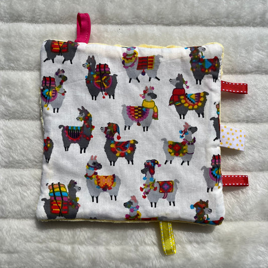 Doudou plat à motif lama
