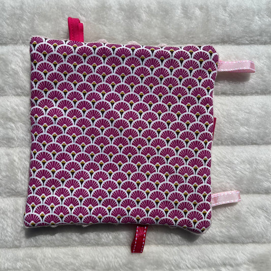Doudou plat à motif géométrique