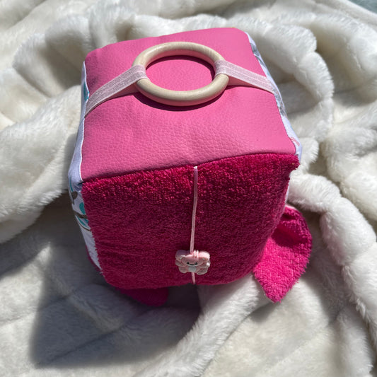 Cube d'éveil rose et blanc