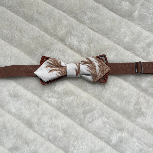Nœud papillon blanc à motif blé