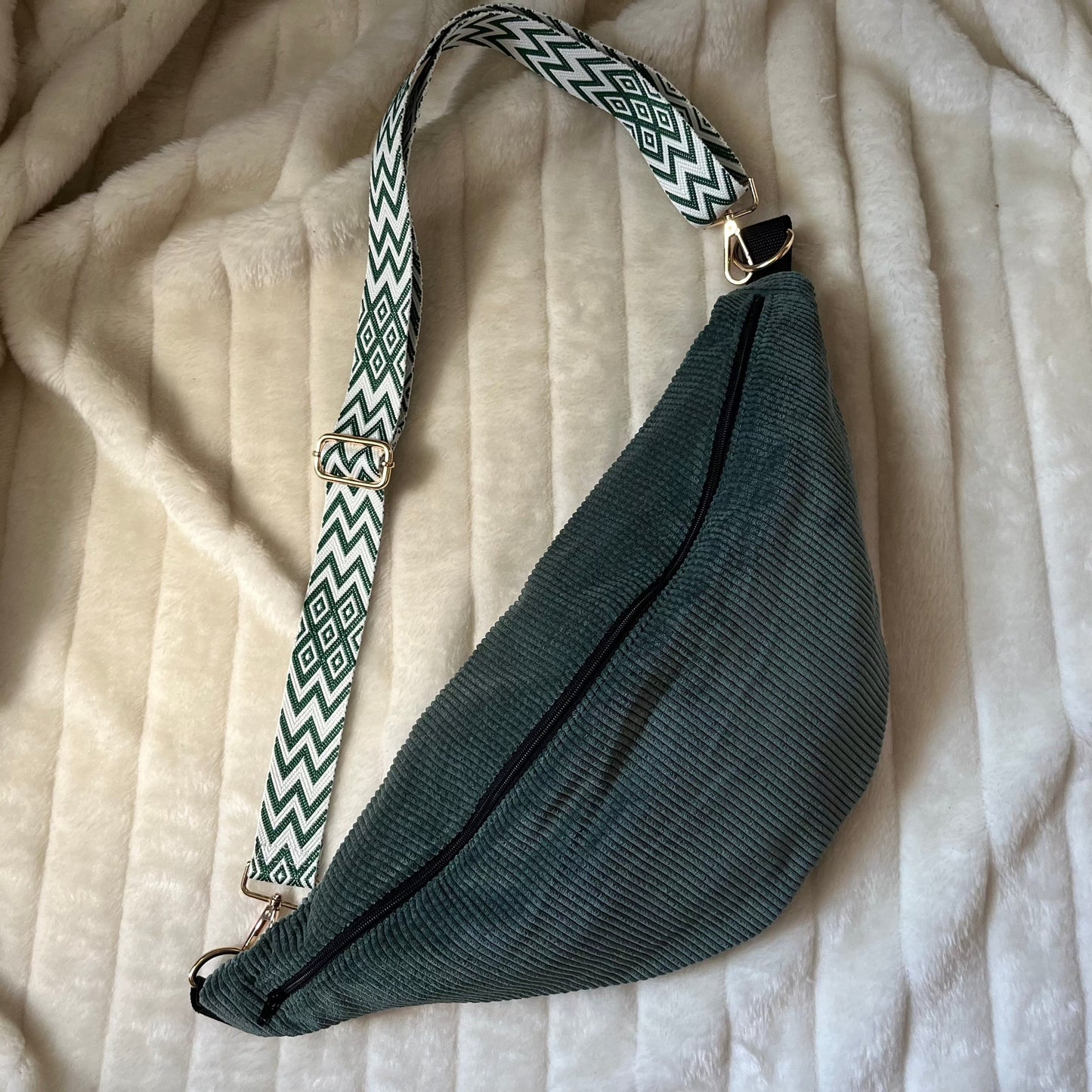 Sac banane XL, velours vert et sa sangle verte