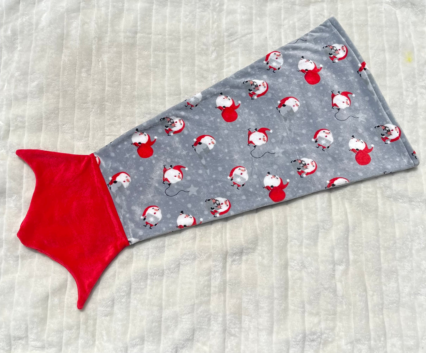 Plaid queue de sirène gris au motif Père Noël